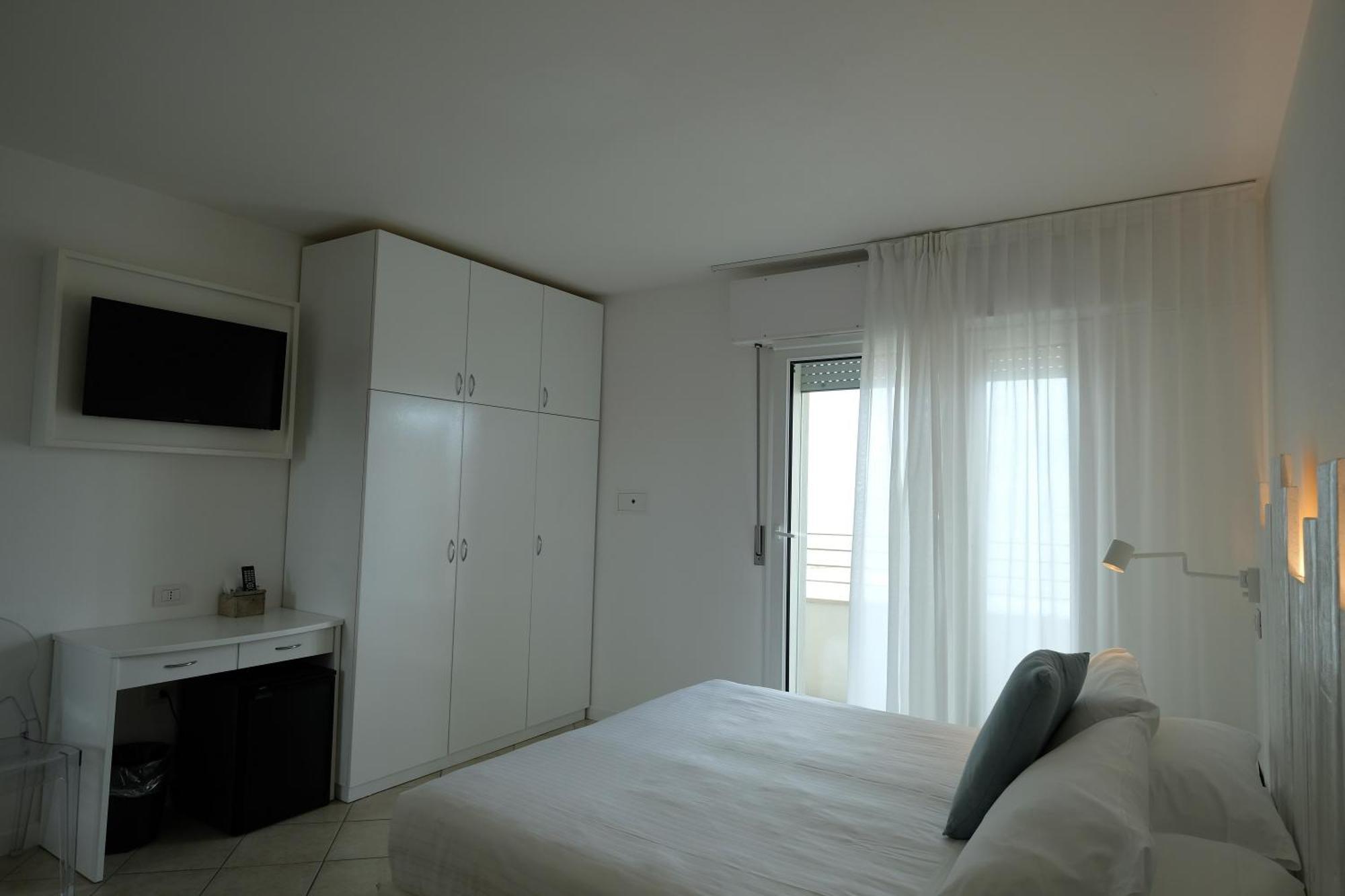 Hotel Solemare Milano Marittima Exteriör bild