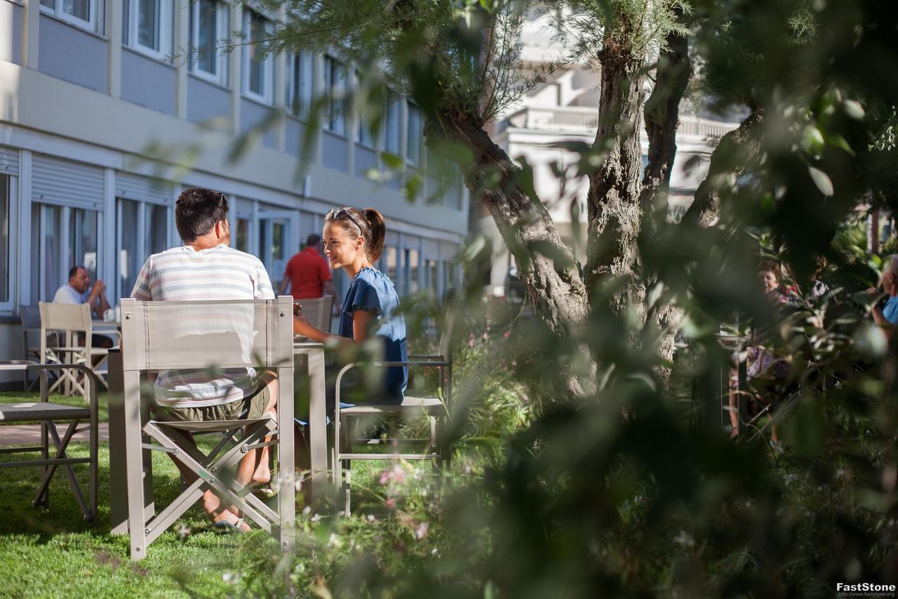Hotel Solemare Milano Marittima Exteriör bild