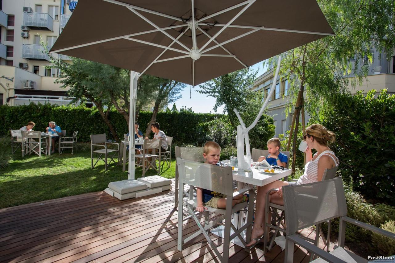 Hotel Solemare Milano Marittima Exteriör bild