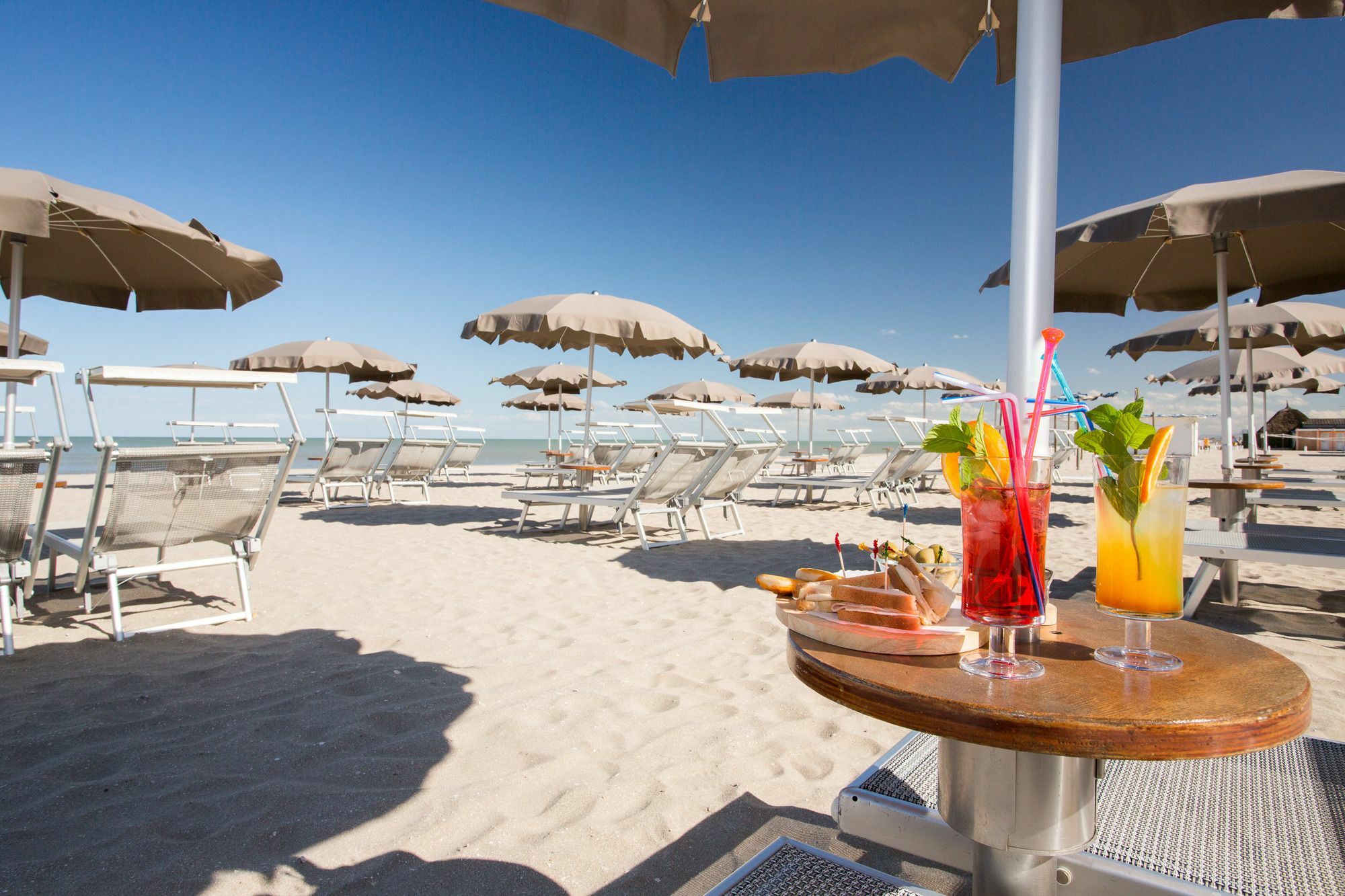 Hotel Solemare Milano Marittima Exteriör bild